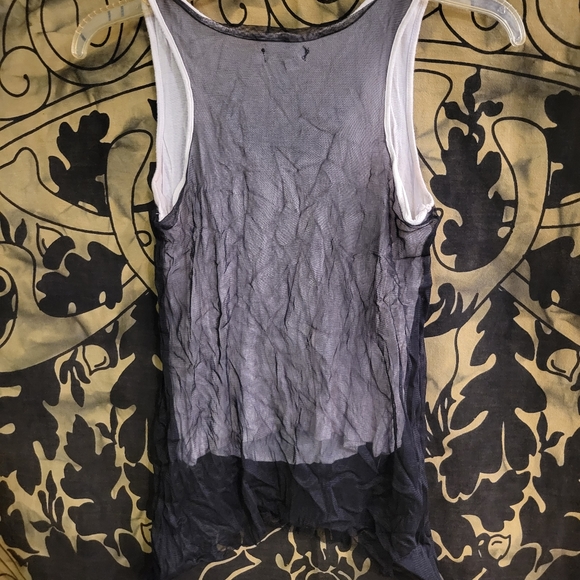 Skull tanktop with mesh over lay size small - Picture 3 of 4